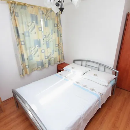 5458d Njivice